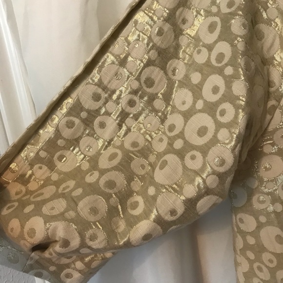 Demoiselle gold metallic jacket. - Picture 3 of 8